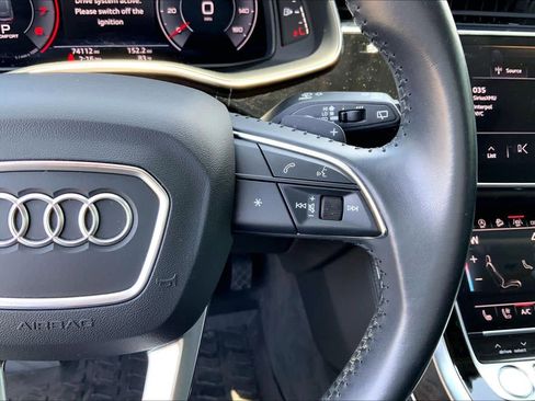 Used 2019 Audi Q8 Prestige AWD/4WD image 23