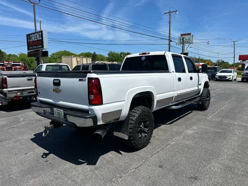 Used 2004 Chevrolet Silverado 2500 LT AWD/4WD image 5