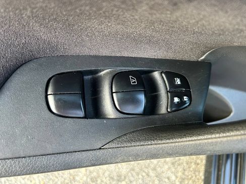 Used 2013 Nissan Altima 2.5 SV FWD image 18