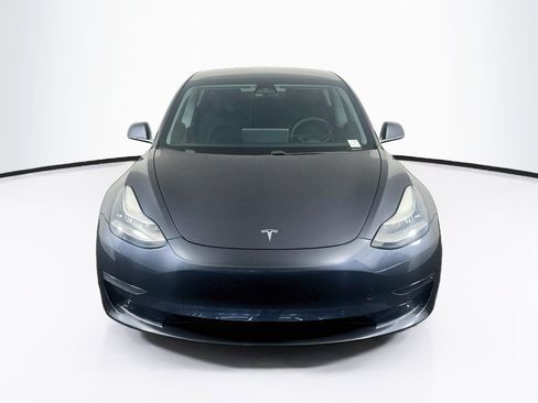 Used 2020 Tesla Model 3 Standard Range Plus RWD image 2