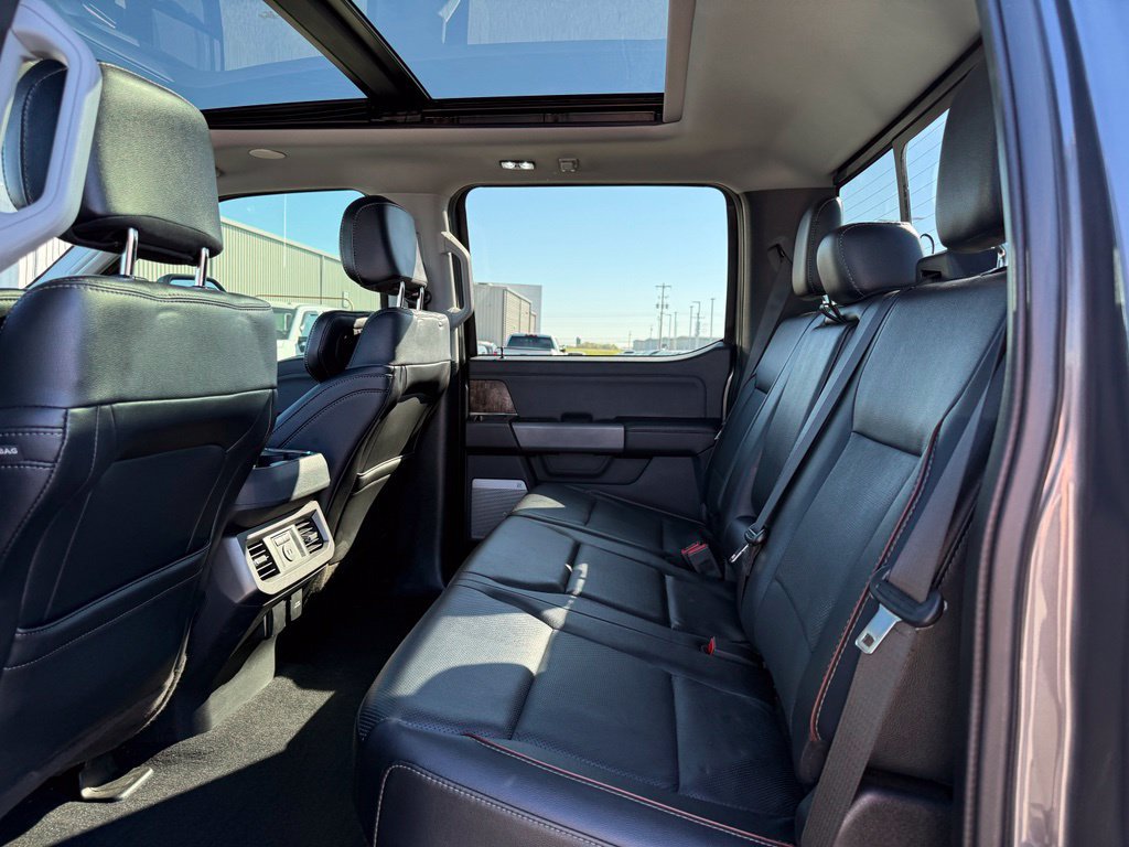 Used 2023 Ford F250 Lariat w/ Lariat Ultimate Package AWD/4WD image 8