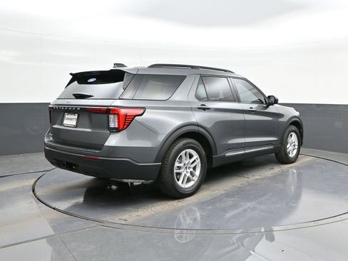 New 2025 Ford Explorer Active image 11