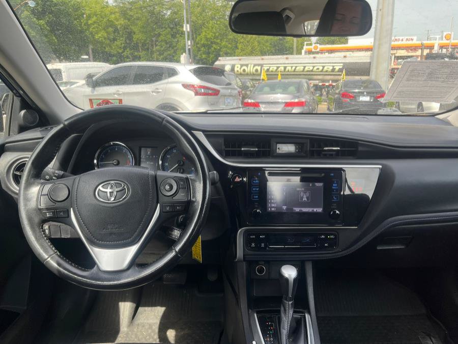 Used 2019 Toyota Corolla SE w/ Body Protection Package FWD image 21