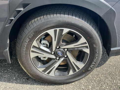Used 2026 Subaru Crosstrek 2.5i Premium AWD/4WD image 8