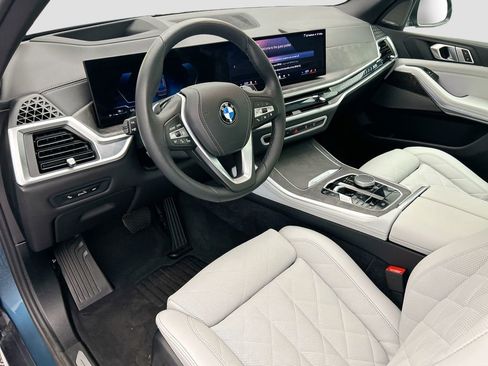 Certified 2026 BMW X5 xDrive40i w/ Climate Comfort Package image 9