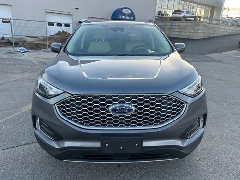 Used 2023 Ford Edge SEL w/ Convenience Package image 9