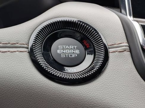 New 2026 Jeep Compass Limited AWD/4WD image 16