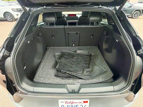 Used 2023 Volkswagen ID.4 Pro S AWD/4WD image 30