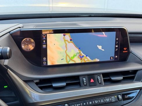 Used 2019 Lexus ES 350 Premium w/ Premium Package image 14