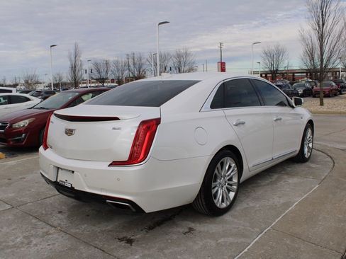 Used 2018 Cadillac XTS Luxury image 7