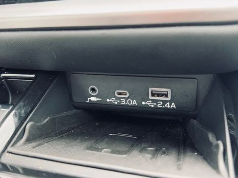 Used 2023 Subaru Outback Limited image 33