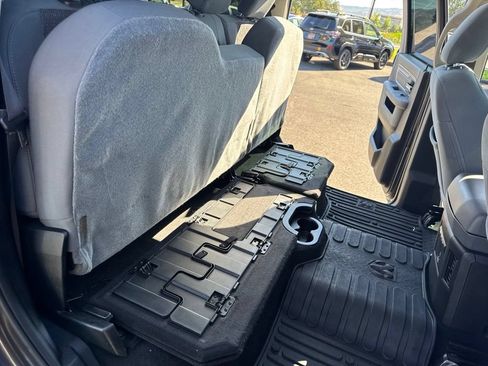 Used 2018 RAM 1500 Big Horn AWD/4WD image 16
