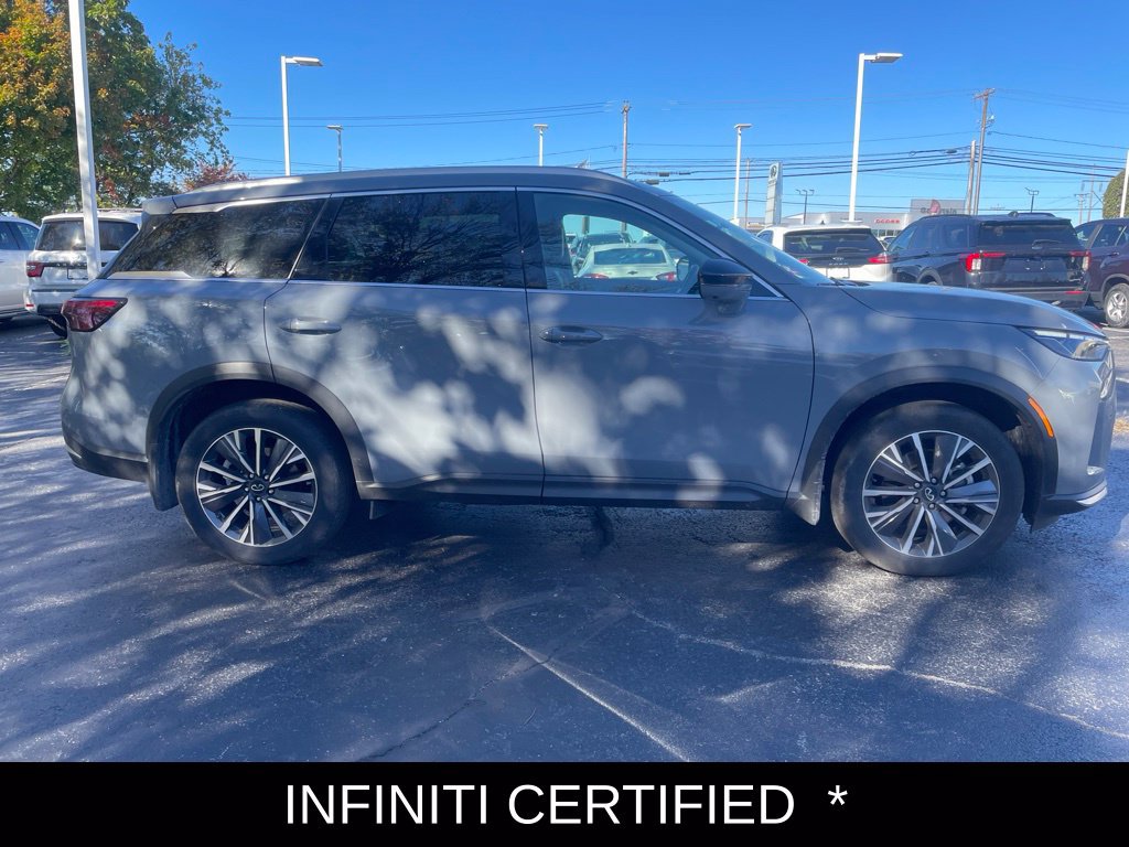 Certified 2027 INFINITI QX60 Luxe w/ Cargo Package AWD/4WD image 2