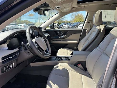 Certified 2023 Lincoln Corsair AWD w/ Equipment Group 101A image 34
