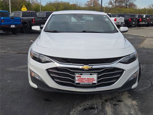 Used 2023 Chevrolet Malibu LT image 4