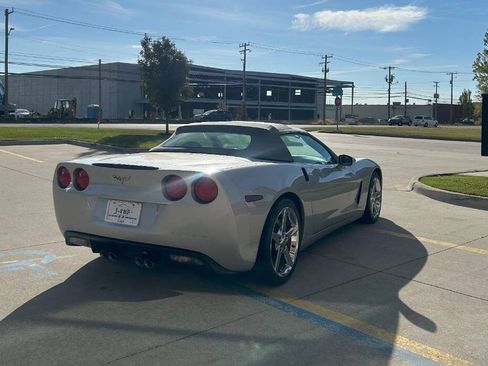 Used 2007 Chevrolet Corvette Convertible w/ Preferred Equipment Group image 11