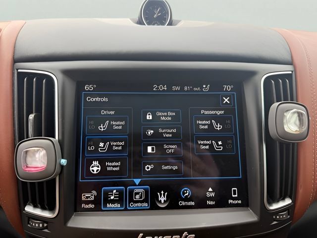Used 2017 Maserati Levante w/ Luxury Package AWD/4WD image 19