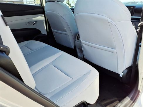 New 2026 Hyundai Tucson SEL image 8