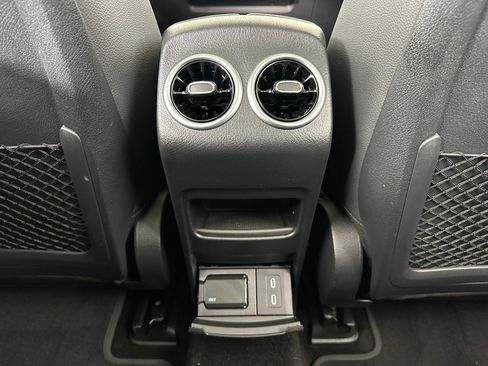 Used 2024 Mercedes-Benz EQB 300 4MATIC image 34