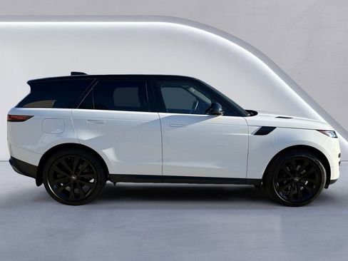 New 2025 Land Rover Range Rover Sport SE image 6