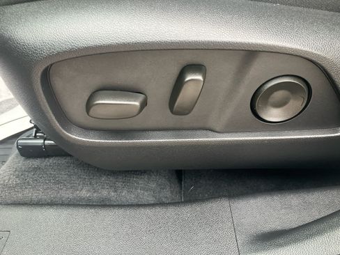 Used 2026 Chevrolet Equinox RS w/ Convenience Package III FWD image 11