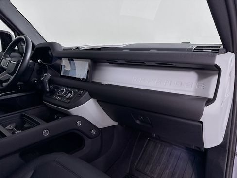 Certified 2024 Land Rover Defender 110 S AWD/4WD image 24