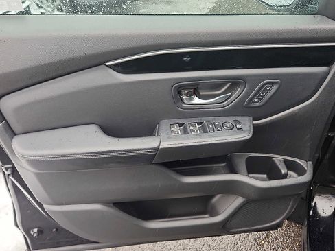 Certified 2025 Honda Pilot EX-L image 12