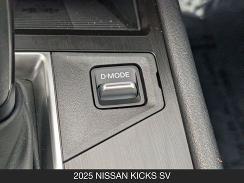Certified 2025 Nissan Kicks SV image 20