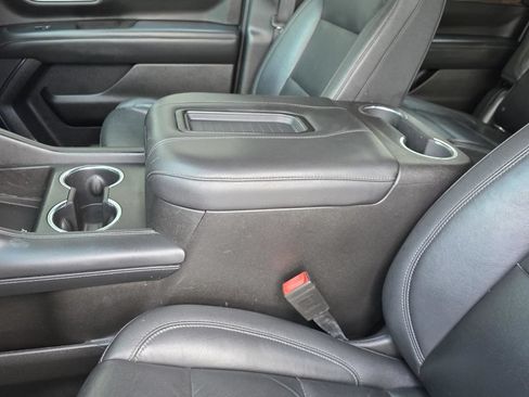 Used 2021 Chevrolet Suburban Z71 AWD/4WD image 7