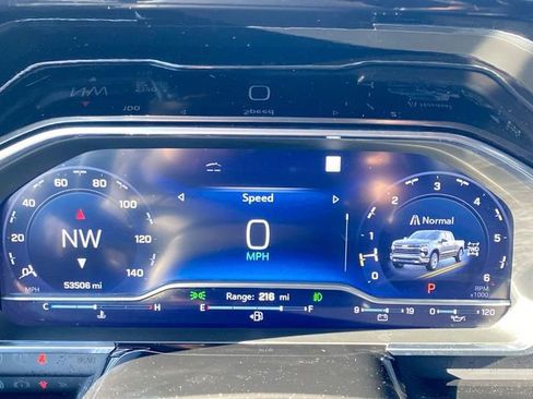 Used 2022 Chevrolet Silverado 1500 LTZ w/ LTZ Premium Package image 11