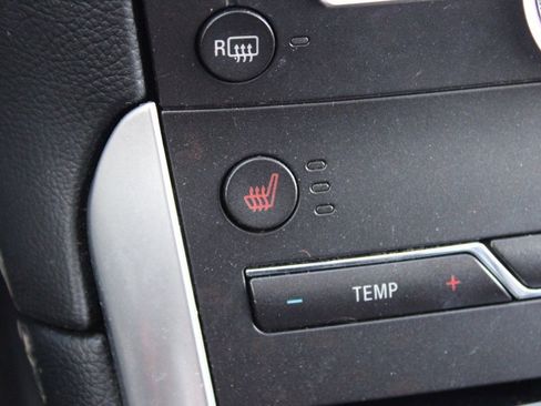 Used 2018 Ford Edge Titanium image 38