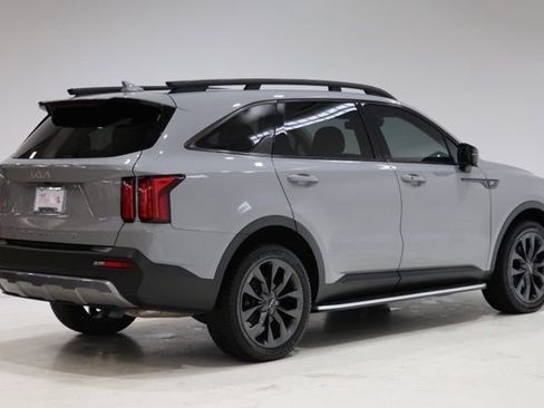 Used 2022 Kia Sorento SX Prestige w/ Rust Color Package AWD/4WD image 8
