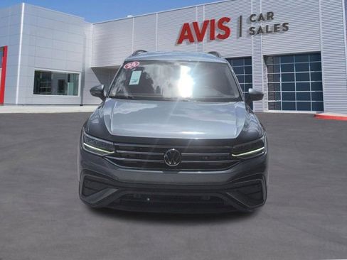 Used 2024 Volkswagen Tiguan S image 2