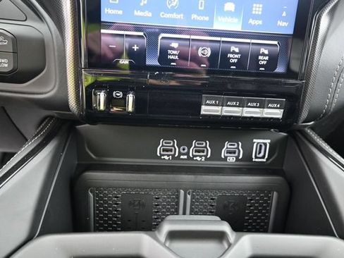 New 2026 RAM 2500 Limited AWD/4WD image 21