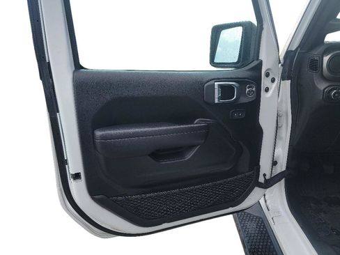 Used 2021 Jeep Wrangler Unlimited Sport AWD/4WD image 12