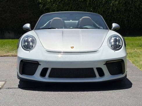 Certified 2019 Porsche 911 Speedster RWD image 10