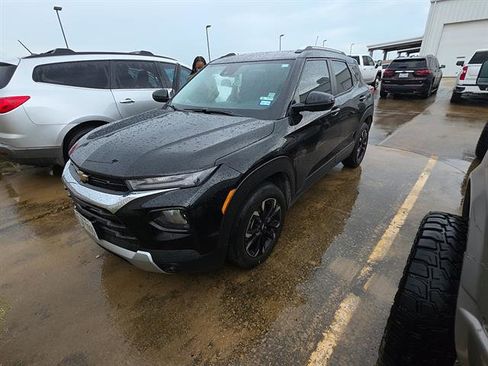 Used 2023 Chevrolet TrailBlazer LT FWD image 1
