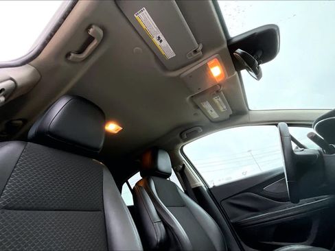 Used 2018 Buick Encore Preferred image 13