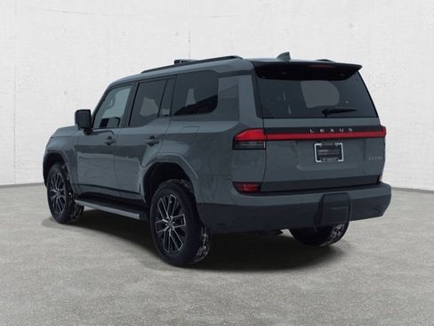 Used 2024 Lexus GX 550 w/ Cold Area Package image 7