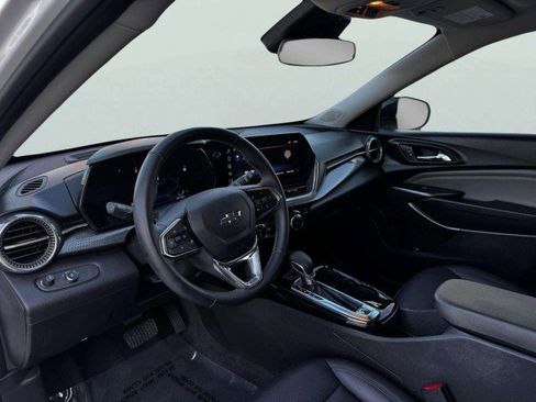 Used 2024 Chevrolet Trax ACTIV w/ Driver Confidence Package image 20