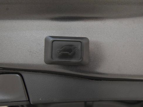 Used 2021 Toyota RAV4 XSE image 37