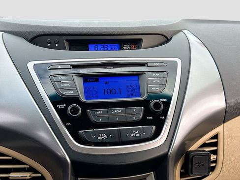 Used 2013 Hyundai Elantra GLS w/ Preferred Pkg image 12