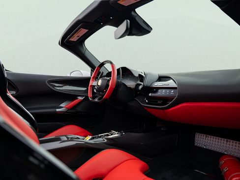Used 2022 Ferrari SF90 Spider AWD/4WD image 46