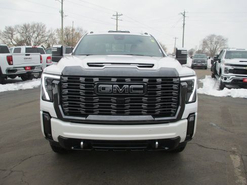 Certified 2024 GMC Sierra 2500 Denali Ultimate w/ Max Trailering Package image 13