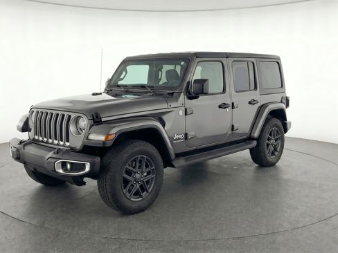 Used 2025 Jeep Wrangler Sport S AWD/4WD image 3