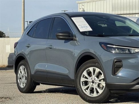 Used 2024 Ford Escape Active image 3