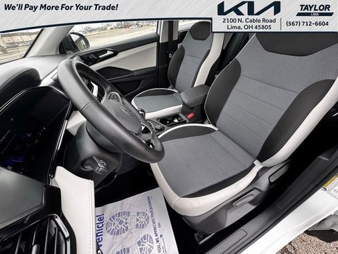 Used 2025 Volkswagen Taos S image 10