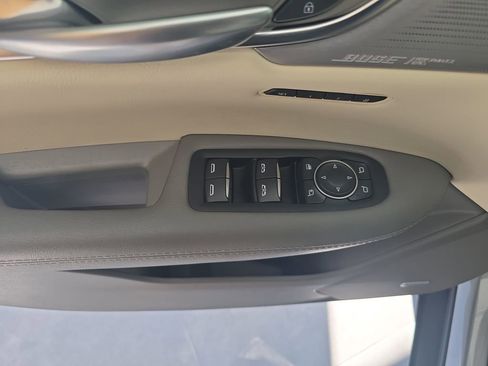 Used 2023 Cadillac XT5 Premium Luxury image 16