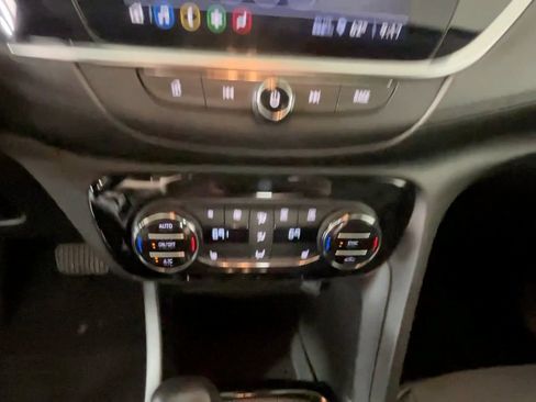 Used 2022 Buick Encore GX Select w/ Sport Touring Package FWD image 36