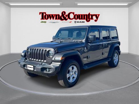 Certified 2021 Jeep Wrangler Unlimited Sport image 3